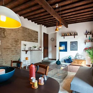  Apartment Authentic Flat In The Center